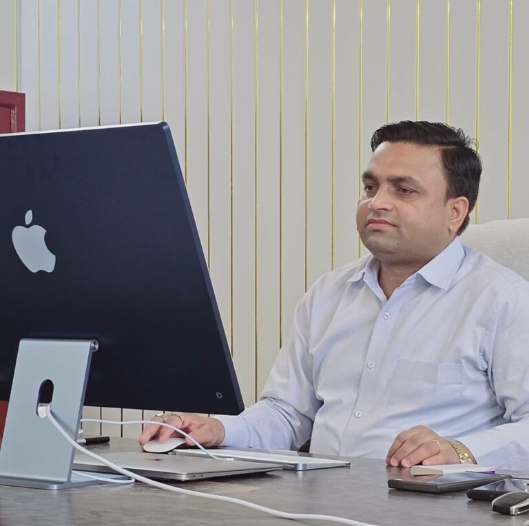 Alamgir Ansari in Red Hills Infra Group | Working